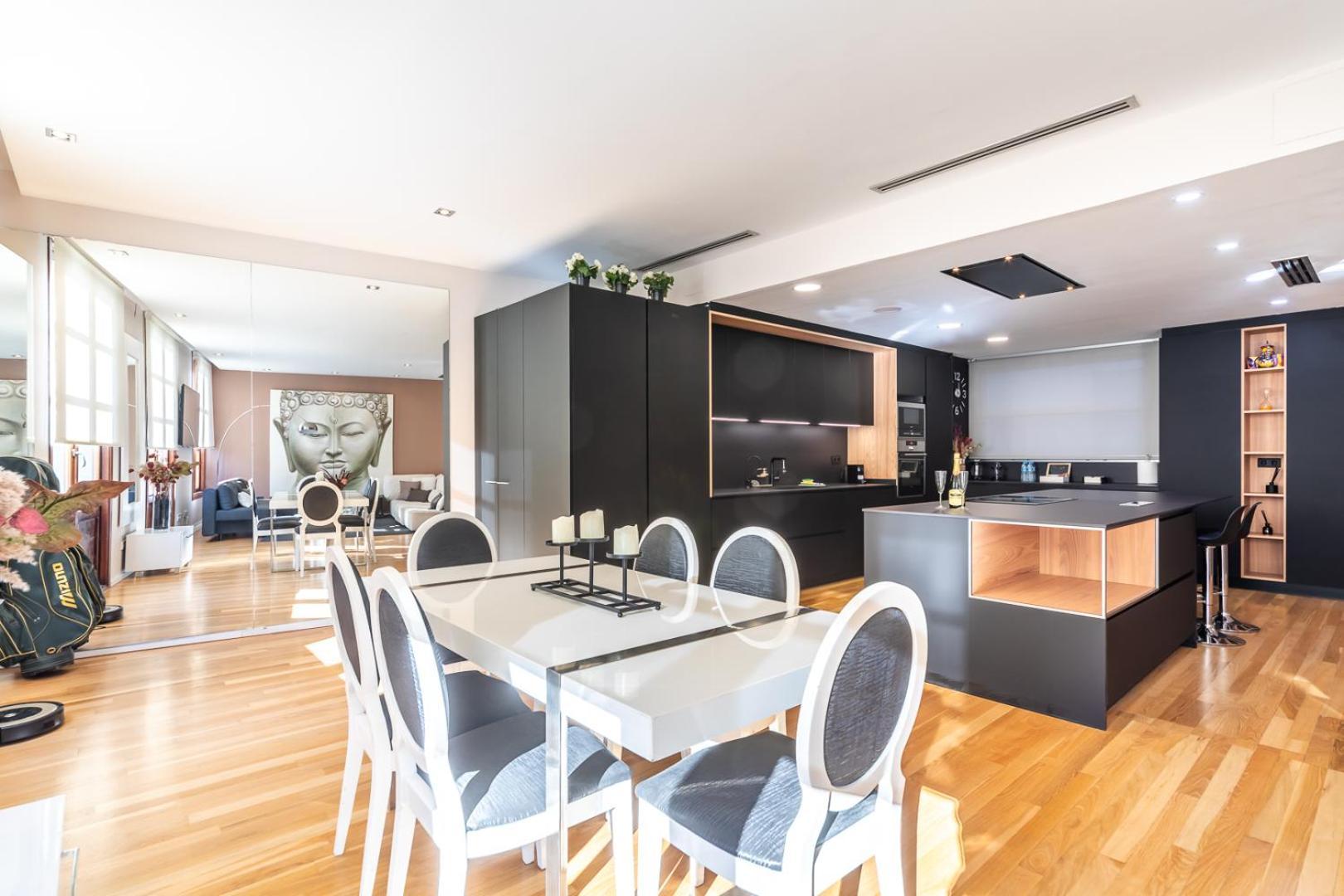 Central Market Lux Apartment Valencia Exteriör bild
